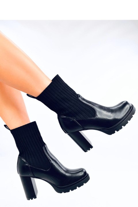 Botki na obcasie ze ściagaczem FAIRSY BLACK - Inello Botki na obcasie ze ściagaczem FAIRSY BLACK - Inello