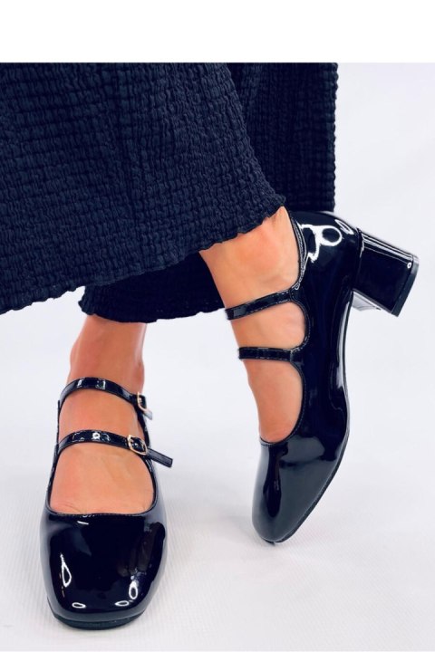 Czółenka na obcasie w stylu Mary Jane KERLEY BLACK - Inello Czółenka na obcasie w stylu Mary Jane KERLEY BLACK - Inello