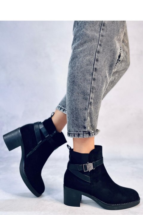 Botki na stabilnym obcasie YONDA BLACK - Inello Botki na stabilnym obcasie YONDA BLACK - Inello