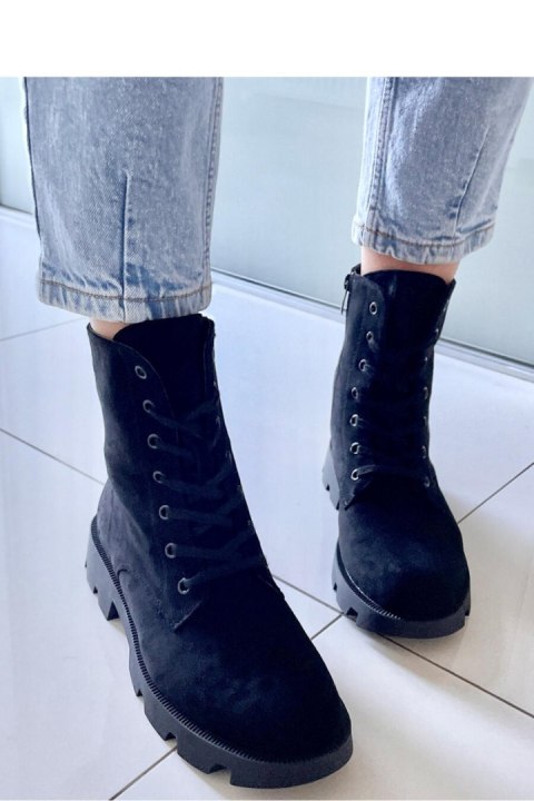 Botki workery zamszowe PANSY BLACK - Inello Botki workery zamszowe PANSY BLACK - Inello