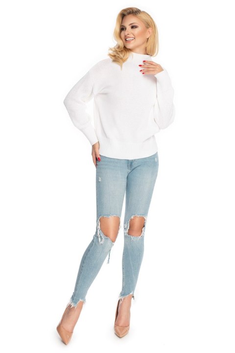 Sweter Damski Model 70035 Denim Cream - PeeKaBoo Sweter Damski Model 70035 Denim Cream - PeeKaBoo