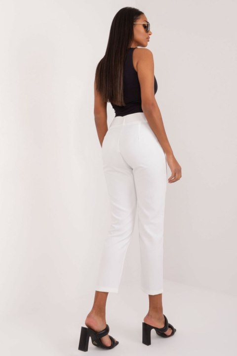 Spodnie Damskie Model TW-SP-BI-22880-2.47 White - Och Bella Spodnie Damskie Model TW-SP-BI-22880-2.47 White - Och Bella