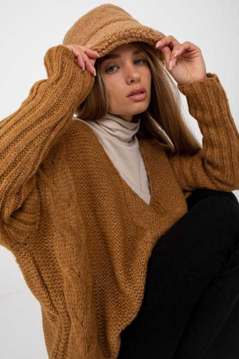Sweter Damski Model TW-SW-BI-M903.33X Camel - Och Bella Sweter Damski Model TW-SW-BI-M903.33X Camel - Och Bella