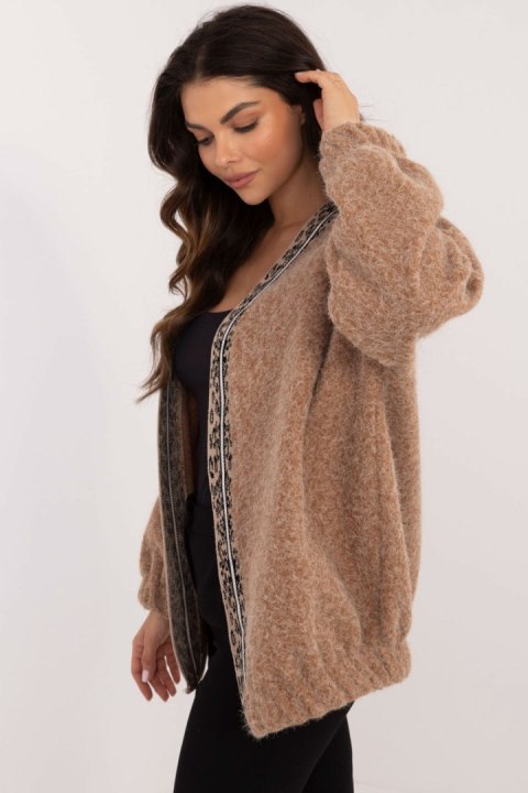 Sweter Kardigan Model DHJ-NA-A8500.11P Camel - Italy Moda Sweter Kardigan Model DHJ-NA-A8500.11P Camel - Italy Moda