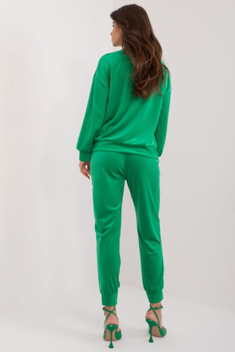 Spodnie Komplet Model DHJ-KMPL-8850.68 Green - Italy Moda Spodnie Komplet Model DHJ-KMPL-8850.68 Green - Italy Moda