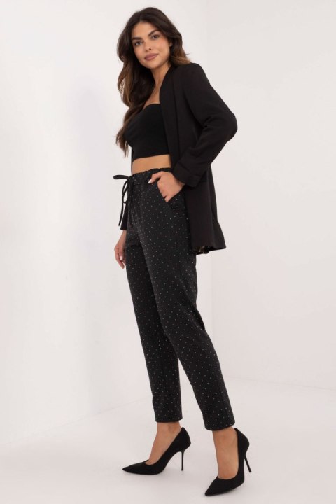 Spodnie Dresowe Model DHJ-SP-A7690.01P Black - Italy Moda Spodnie Dresowe Model DHJ-SP-A7690.01P Black - Italy Moda