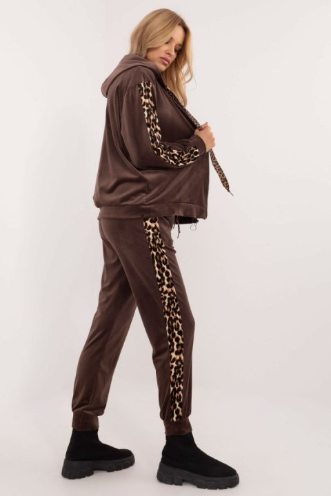 Spodnie Komplet Model DHJ-KMPL-9137.25 Brown - Italy Moda Spodnie Komplet Model DHJ-KMPL-9137.25 Brown - Italy Moda