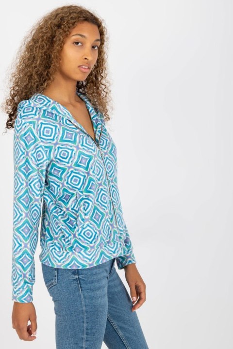 Bluza Damska Model RV-BL-8187.28 Light Blue - Rue Paris Bluza Damska Model RV-BL-8187.28 Light Blue - Rue Paris