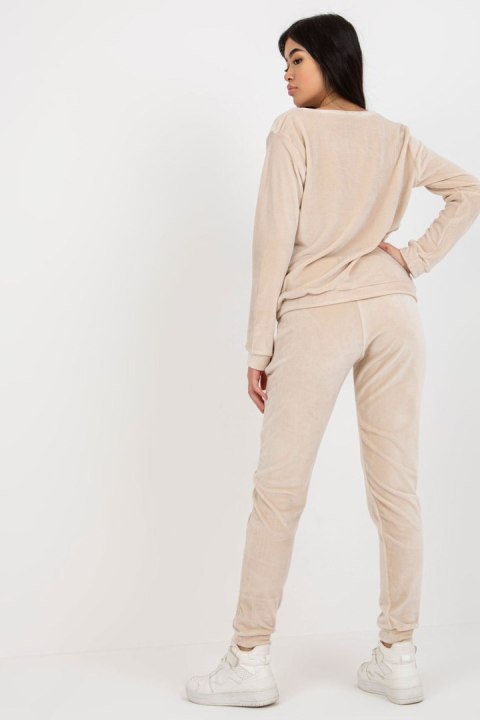 Spodnie Komplet Model RV-KMPL-6083.05 Light Beige - Rue Paris Spodnie Komplet Model RV-KMPL-6083.05 Light Beige - Rue Paris