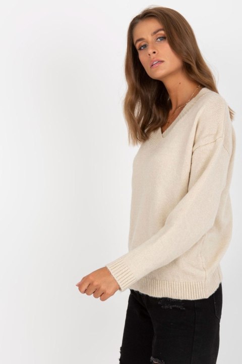 Sweter Damski Model LC-SW-0332.17 Beige - Rue Paris