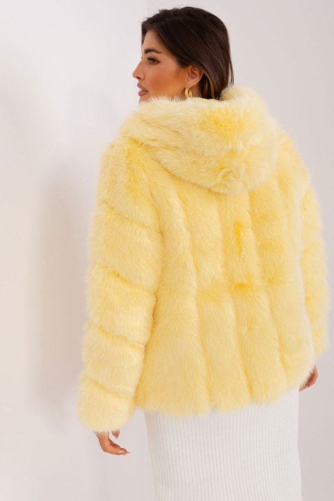 Kurtka Damska Model AT-KR-2386.00P Light Yellow - AT Kurtka Damska Model AT-KR-2386.00P Light Yellow - AT