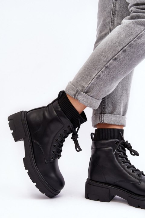 Trapery Model Rivella BM25 Black - Step in style Trapery Model Rivella BM25 Black - Step in style
