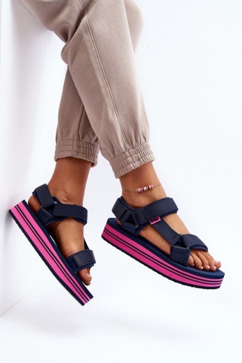 Sandały Model Lee Cooper LCW-24-05-2754L Navy/Fuksja - Step in style Sandały Model Lee Cooper LCW-24-05-2754L Navy/Fuksja - Step in style