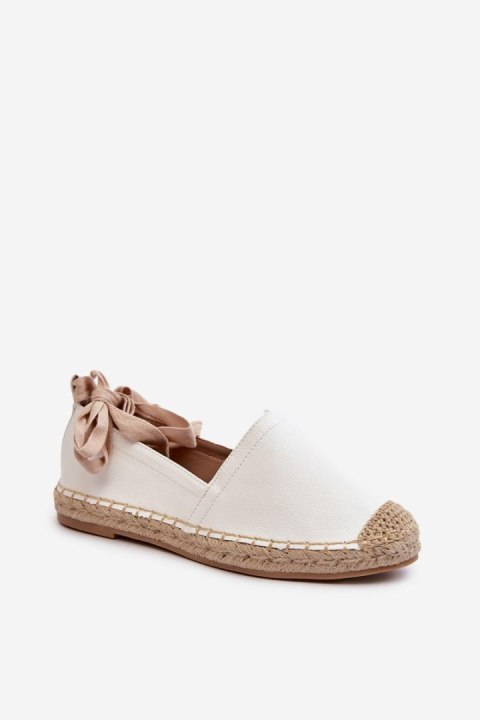 Espadryle Model Ismanne B-727 White - Step in style Espadryle Model Ismanne B-727 White - Step in style
