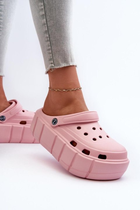 Sandał Klapki Model Itubia 24SD19-7561 Pink - Step in style Sandał Klapki Model Itubia 24SD19-7561 Pink - Step in style