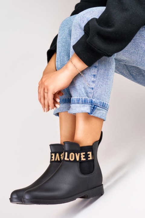 Czarne matowe kalosze damskie LOVE GOLD - 38 Primohurt Czarne matowe kalosze damskie LOVE GOLD - 38 Primohurt