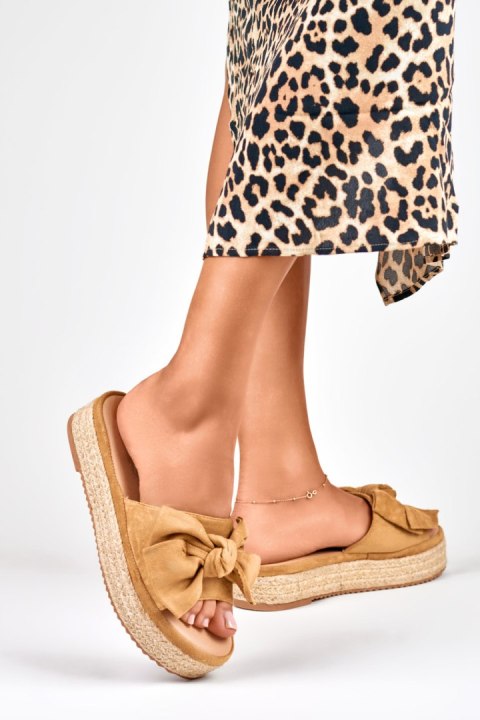 Brązowe klapki espadryle z kokardą - 38 Primohurt Brązowe klapki espadryle z kokardą - 38 Primohurt