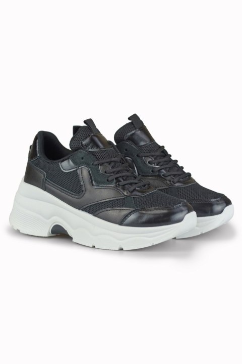 Czarne sneakersy na platformie damskie Geori - 39 Primohurt Czarne sneakersy na platformie damskie Geori - 39 Primohurt
