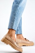 Lakierowane beżowe loafersy damskie - 40 Primohurt
