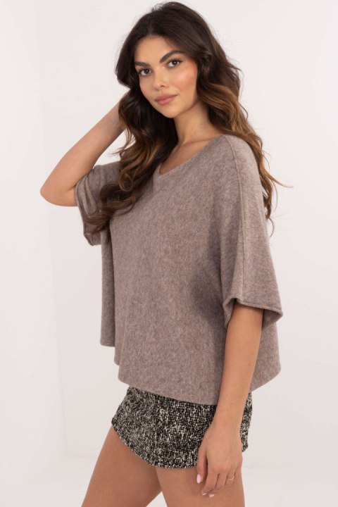 Sweter Damski Model IT-SW-0811.82P Dark Beige - BFG Sweter Damski Model IT-SW-0811.82P Dark Beige - BFG