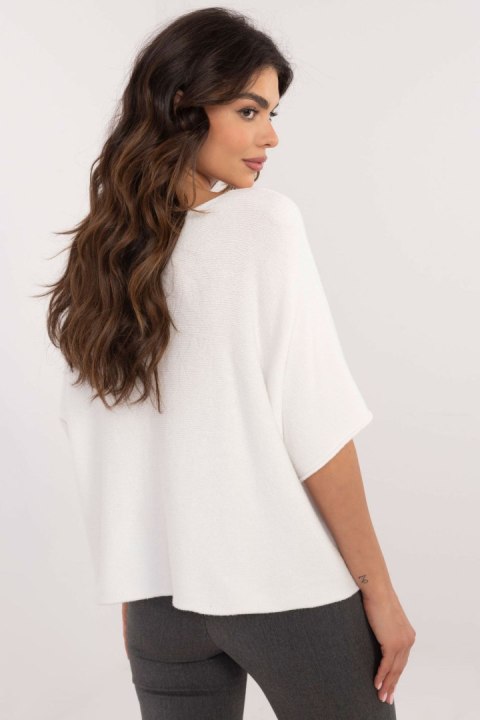 Sweter Damski Model IT-SW-0811.88P White - BFG Sweter Damski Model IT-SW-0811.88P White - BFG
