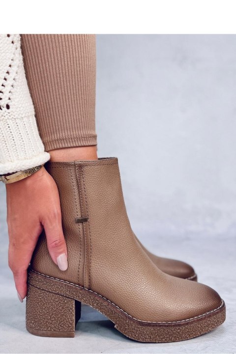 Botki na kauczukowym obcasie TAMIKA BEIGE - Inello Botki na kauczukowym obcasie TAMIKA BEIGE - Inello