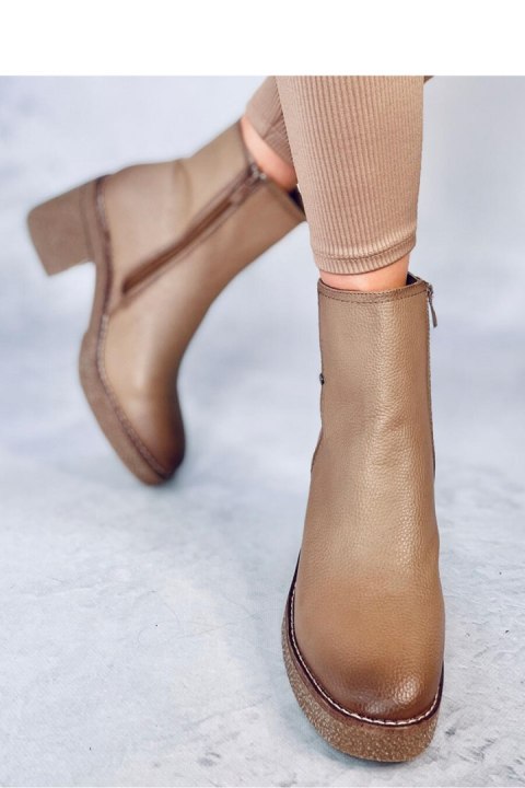 Botki na kauczukowym obcasie TAMIKA BEIGE - Inello Botki na kauczukowym obcasie TAMIKA BEIGE - Inello