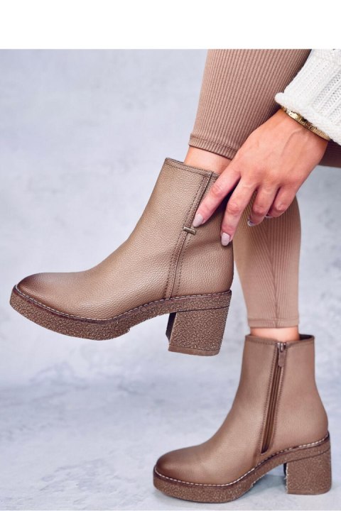 Botki na kauczukowym obcasie TAMIKA BEIGE - Inello Botki na kauczukowym obcasie TAMIKA BEIGE - Inello