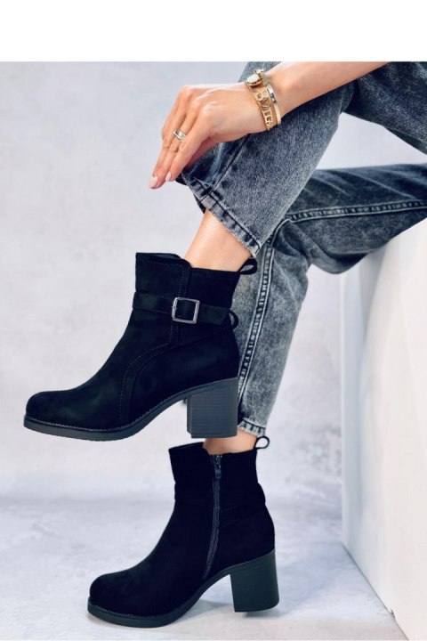 Botki na szerokim obcasie RENNIA BLACK - Inello Botki na szerokim obcasie RENNIA BLACK - Inello