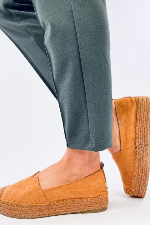 Espadryle na grubej podeszwie POULAIN CAMEL - Inello Espadryle na grubej podeszwie POULAIN CAMEL - Inello