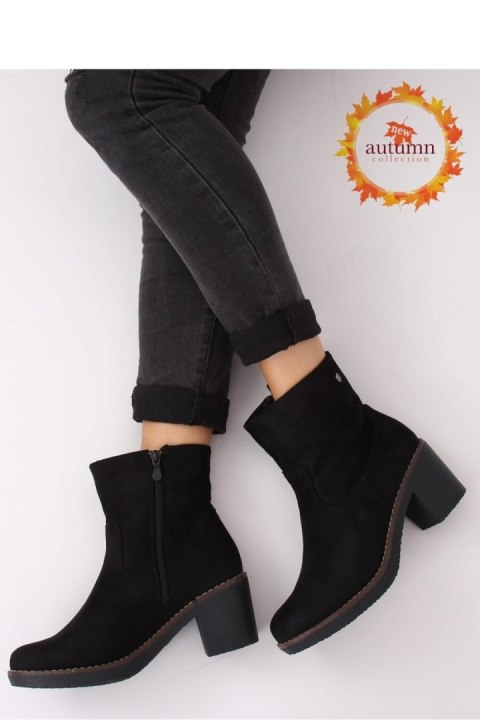 BOTKI NA KAUCZUKOWYM OBCASIE CZARNE 8B852 BLACK - Inello Hurtownia odzieży on-line, moda damska, bielizna i obuwie dla kobiet - BOTKI NA KAUCZUKOWYM OBCASIE CZARNE 8B852 BLACK - Inello Hurtownia odzieży on-line, moda damska, bielizna i obuwie dla kobiet -
