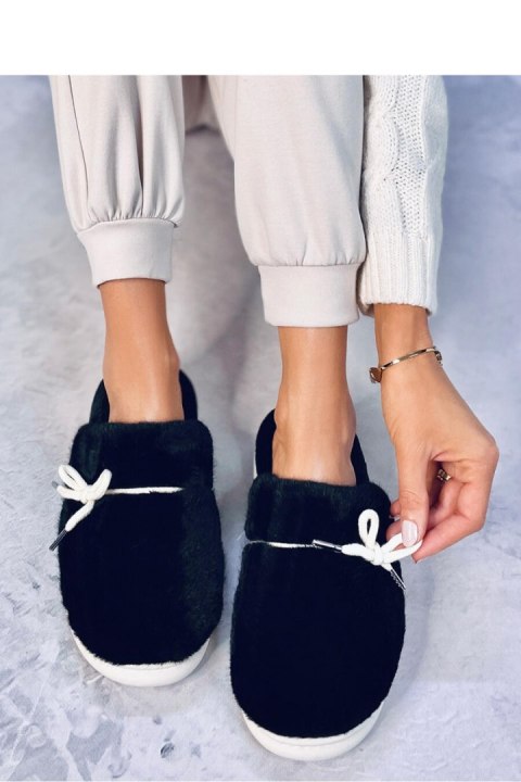 Kapcie futrzane TAPLIN BLACK - Inello Kapcie futrzane TAPLIN BLACK - Inello