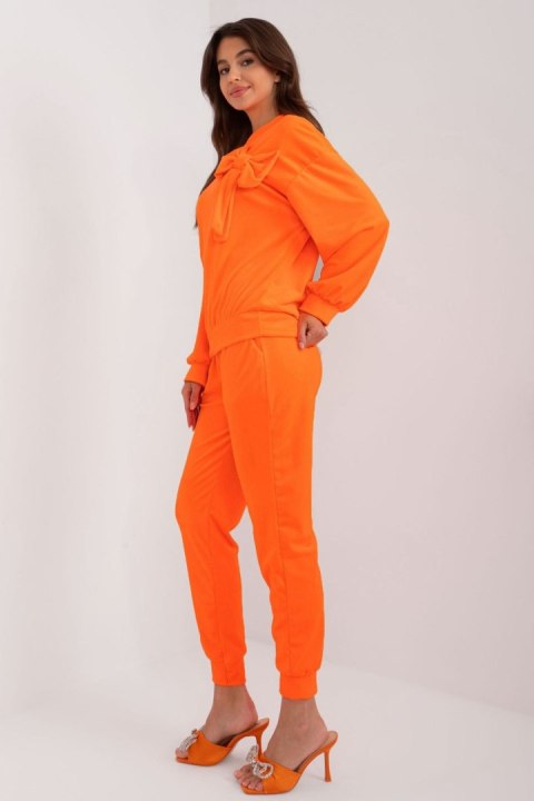 Spodnie Komplet Model DHJ-KMPL-8870.59 Fluo Orange - Italy Moda Spodnie Komplet Model DHJ-KMPL-8870.59 Fluo Orange - Italy Moda