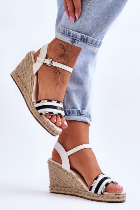 Sandały Model Big Star LL274878 White - Step in style Sandały Model Big Star LL274878 White - Step in style
