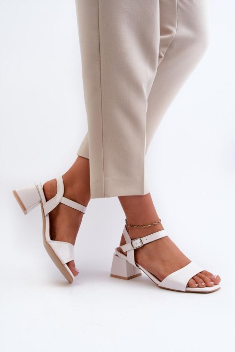 Sandały Model Leisha LT33-10 White - Step in style Sandały Model Leisha LT33-10 White - Step in style
