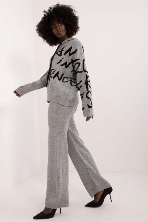 Spodnie Komplet Model BA-KMPL-1469.92 Grey/Black - Badu Spodnie Komplet Model BA-KMPL-1469.92 Grey/Black - Badu