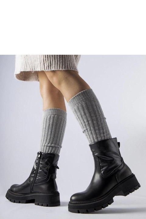 Czarne botki z ozdobną cholewką Garrett - Solea Czarne botki z ozdobną cholewką Garrett - Solea